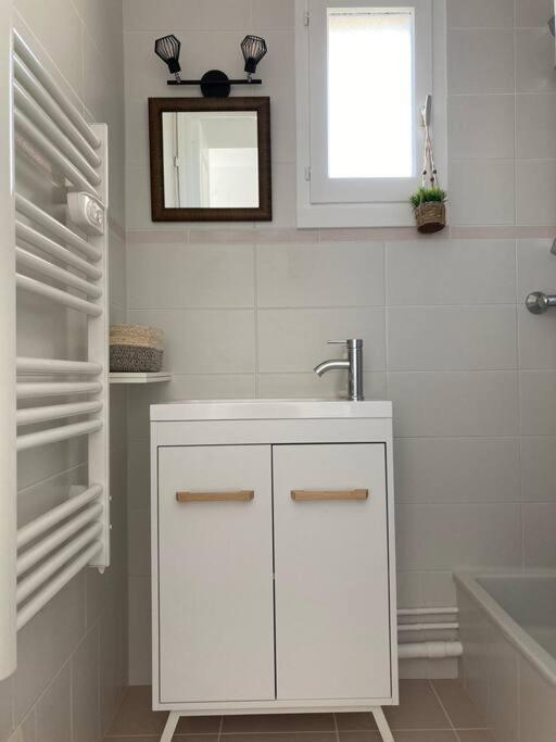 Cabourg, Appartement T2 Acces Direct Mer Exteriör bild