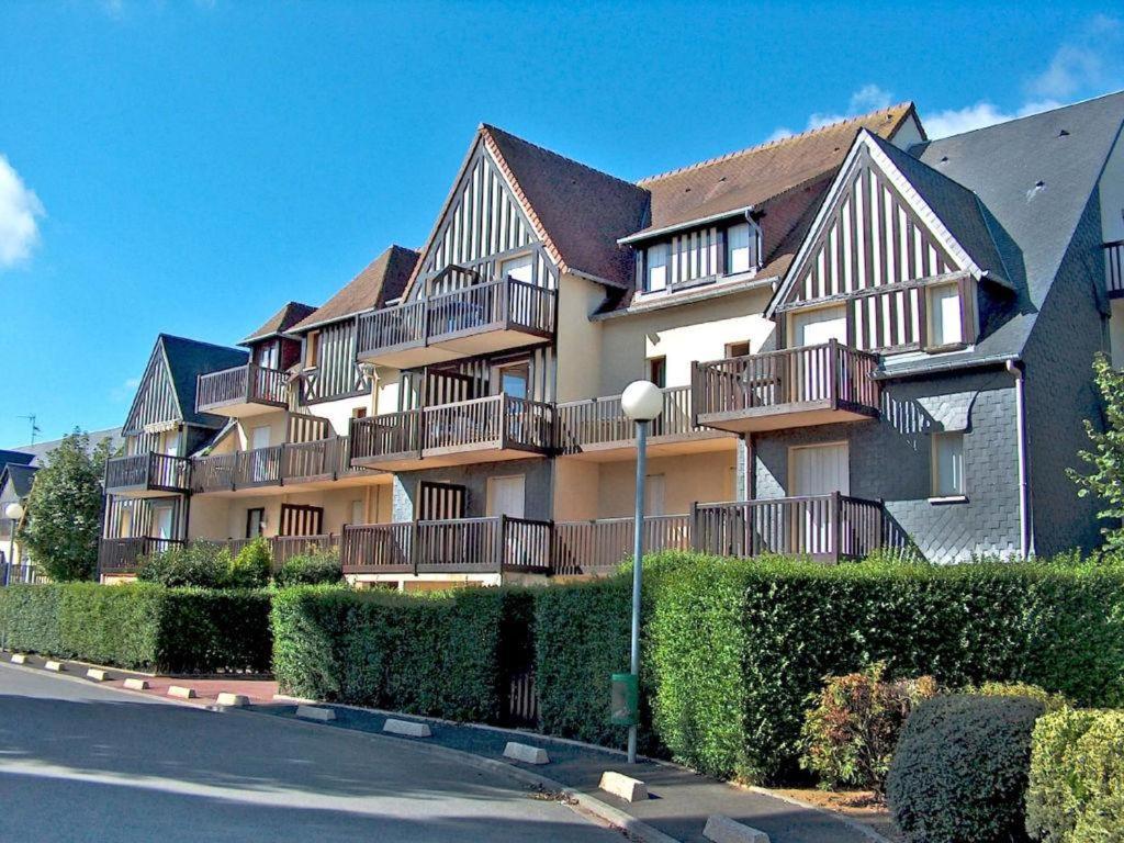 Cabourg, Appartement T2 Acces Direct Mer Exteriör bild